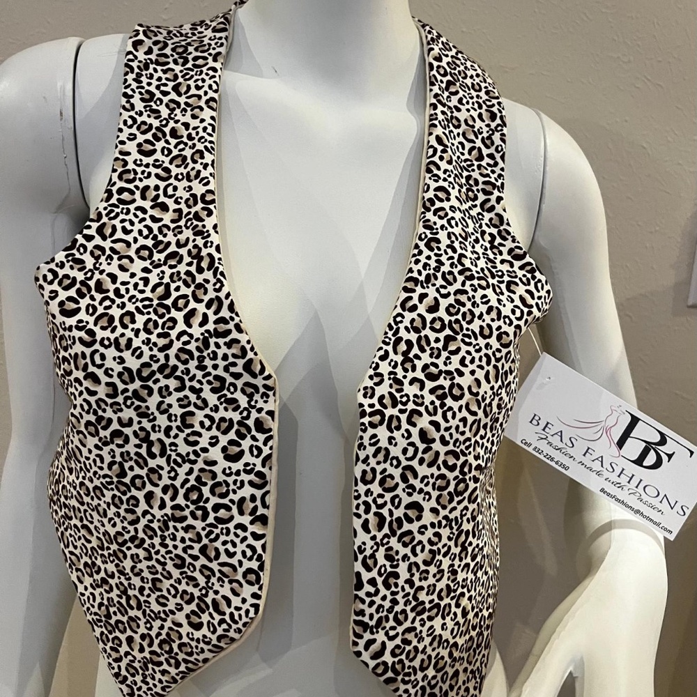 Sleeveless vest